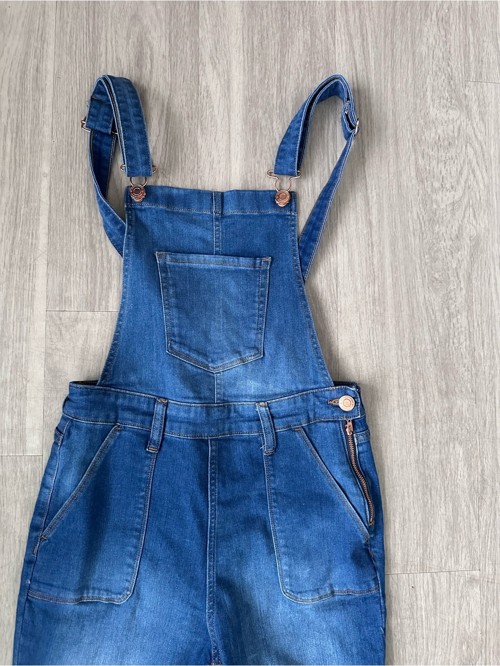 Bootcut booty flattering Overalls sz Small - Picture 5 of 8